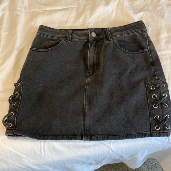 Pacsun Gray Denim Skirt jeans size 26 / women’s 2 - Picture 3 of 3